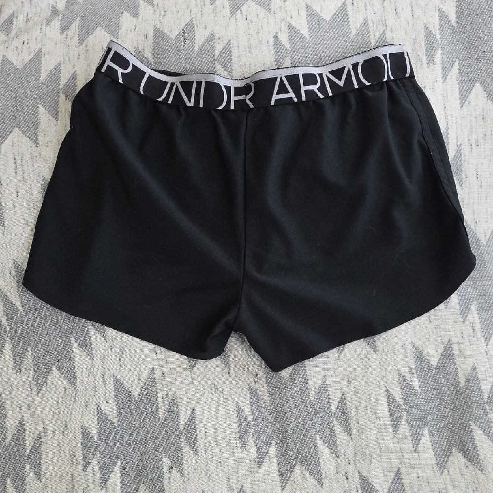 Under Armour Medium Black Athletic Shorts And Medium Heather Gray Cloth Shorts - Picture 8 of 12